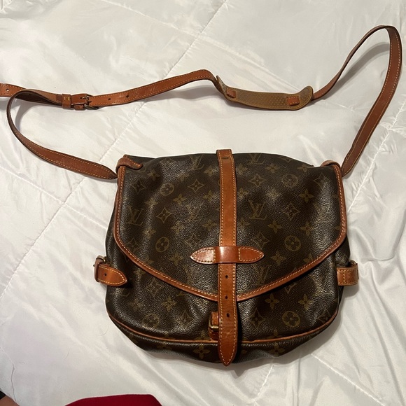 Double sided vintage Louis Vuitton side bag